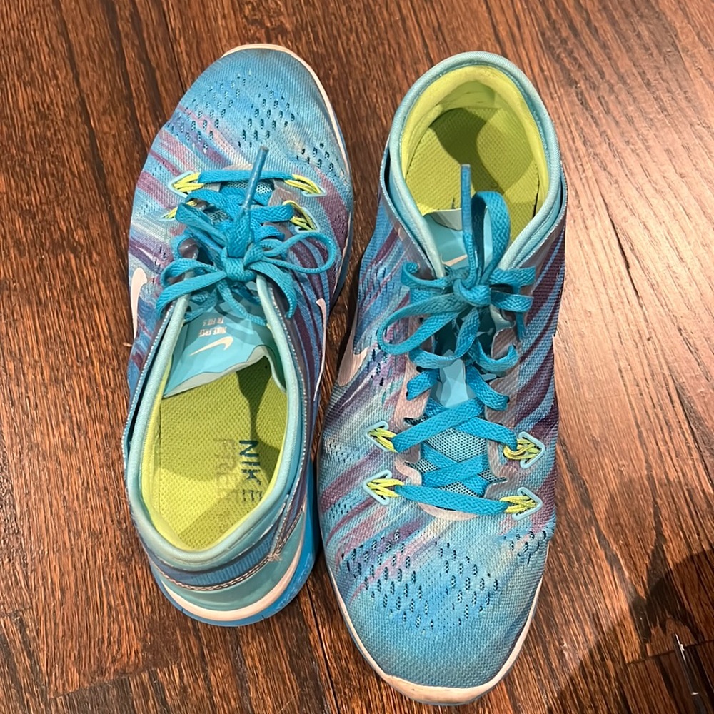 NIKE free 5.0 women’s size 6